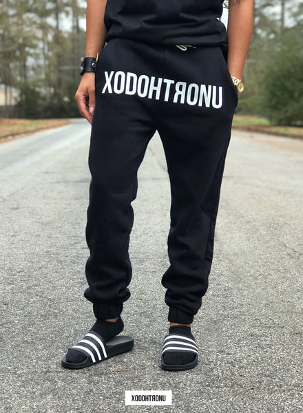 Front Stamped Joggers Noir (Glow in the dark!)